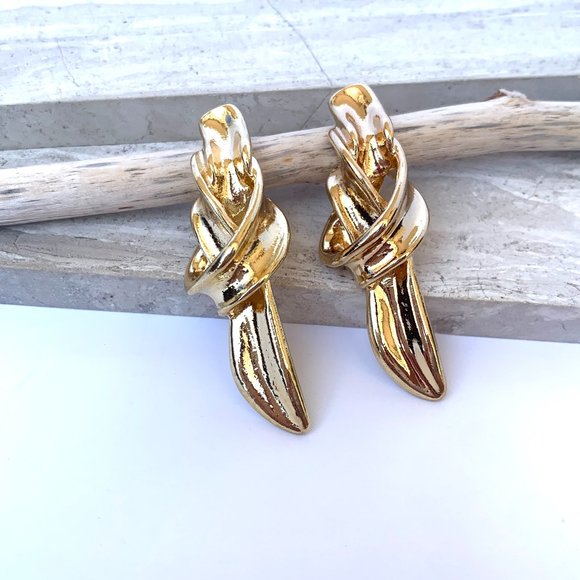 NEW~ Anthropologie Gold Twisted Drop Earrings - Picture 3 of 8